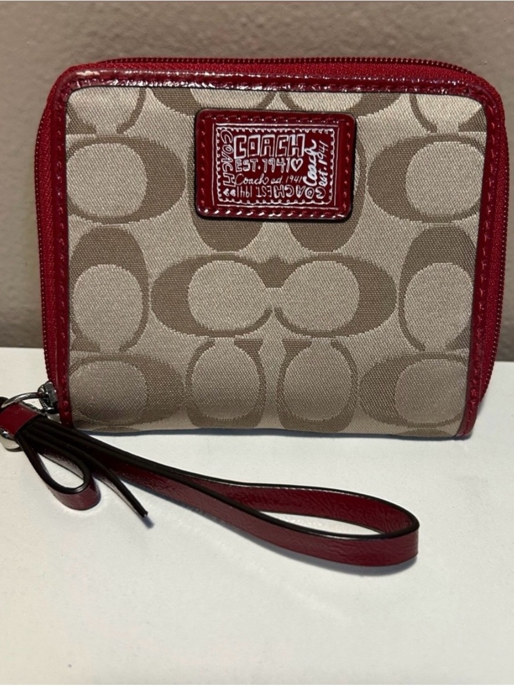 Coach Poppy Signature Zip Around Wallet/ Wristlet EUC!!!